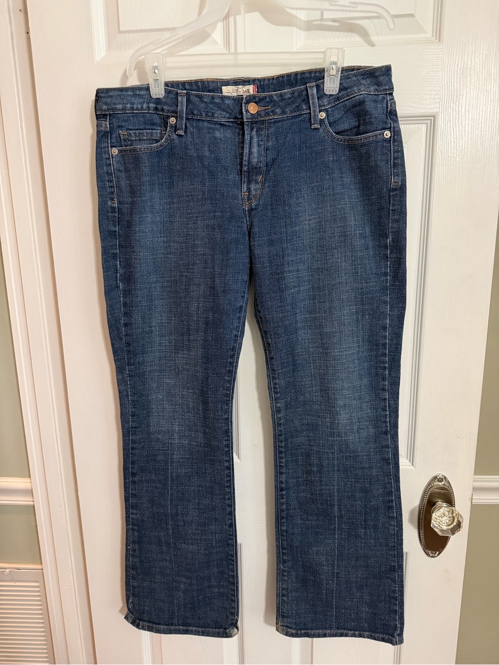 LEVIS Classic Women’s Jeans 545 low boot cut, 14M